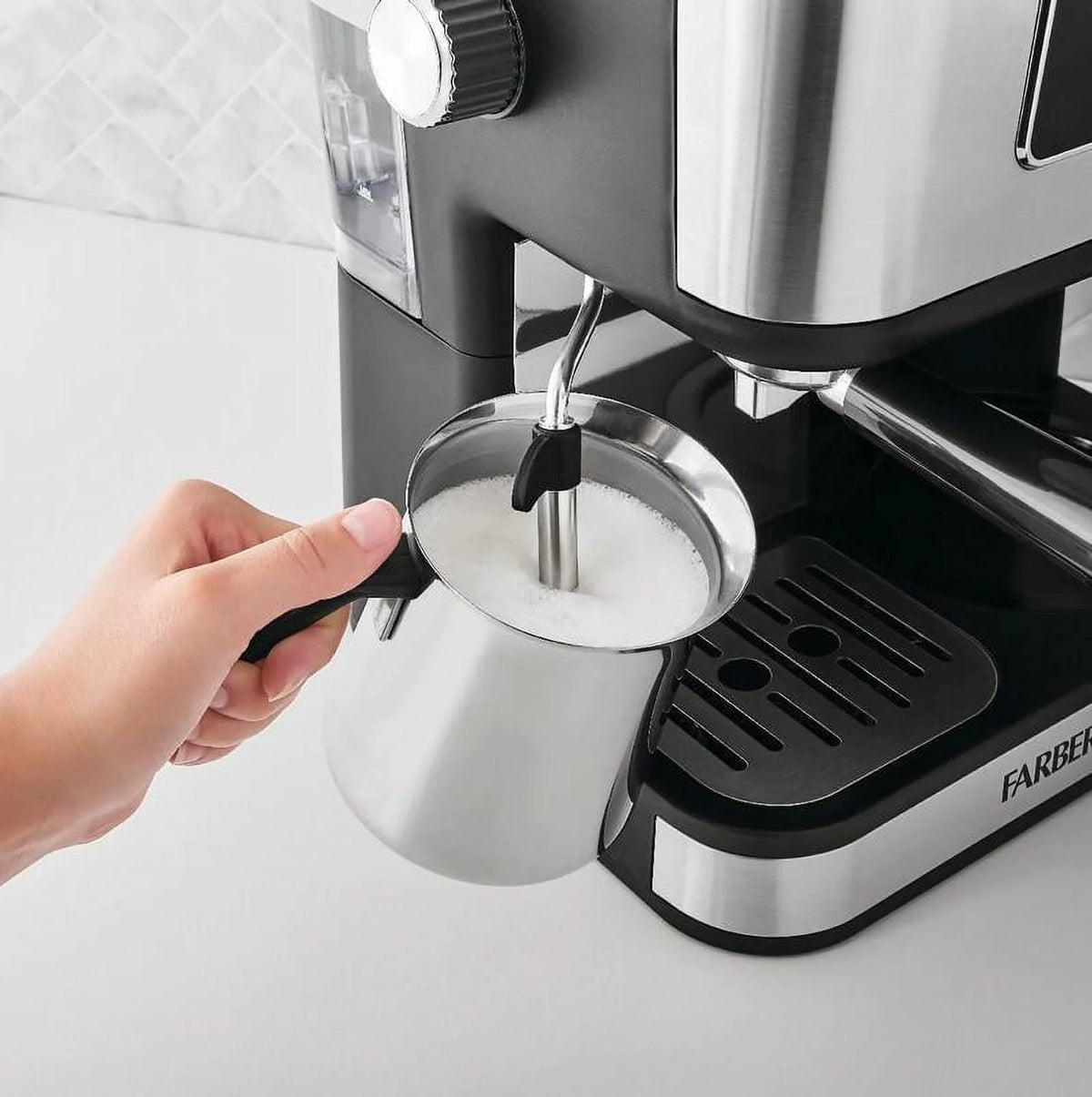 10 Cup Coffee and Espresso Maker T957856