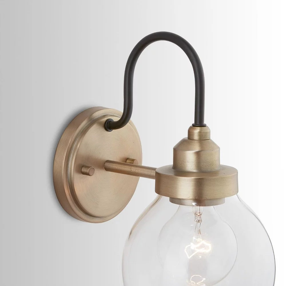 1 Light Wall Sconce N665